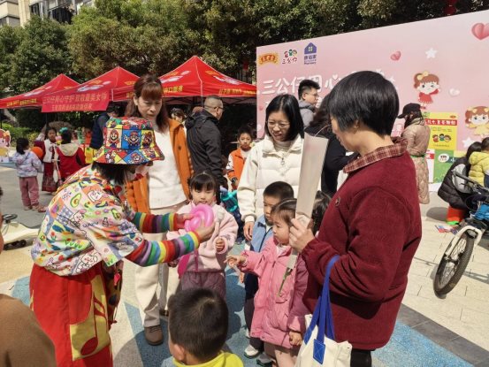 28ccbe7d17cc01791a8c6f32a1b4c3e8