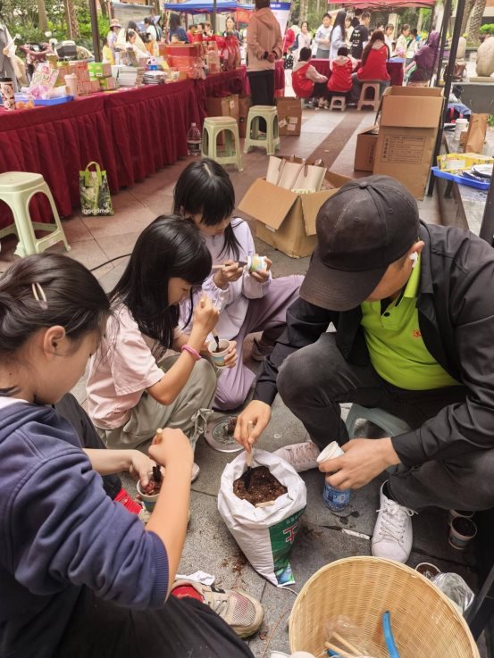 5414c71ddea2e75459374680382a1ca7